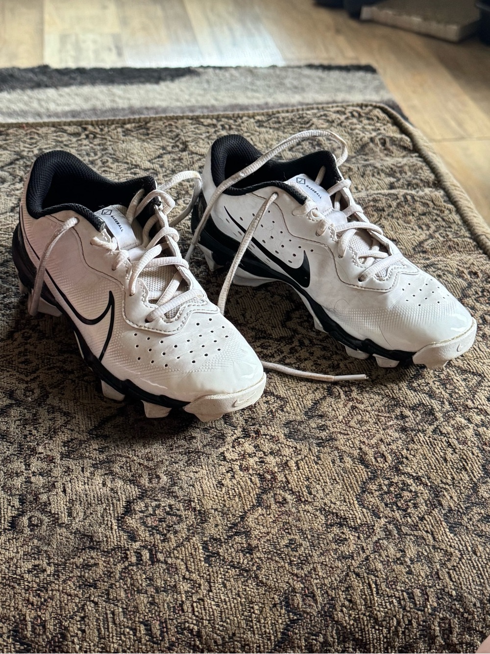 NIKE ALPHA HUARACHE 4 KEYSTONE CLEATS